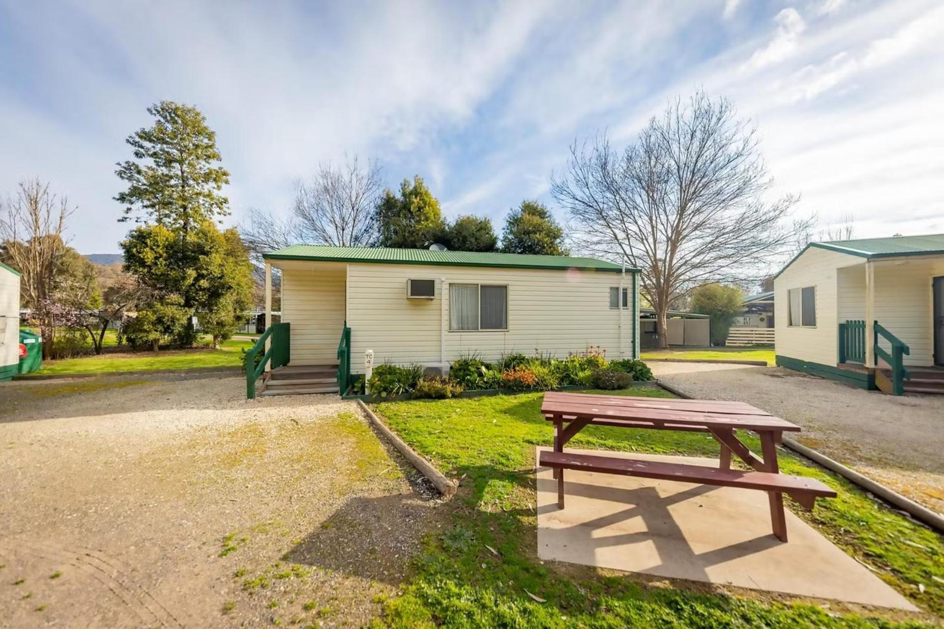 BIG4 Breeze Holiday Parks - Eildon Exterior foto